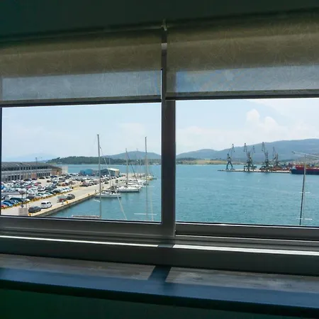 Apartment Limani